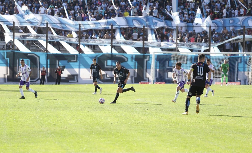 El Lobo no pasó del empate: Gimnasia no pudo ante Sacachispas en Jujuy