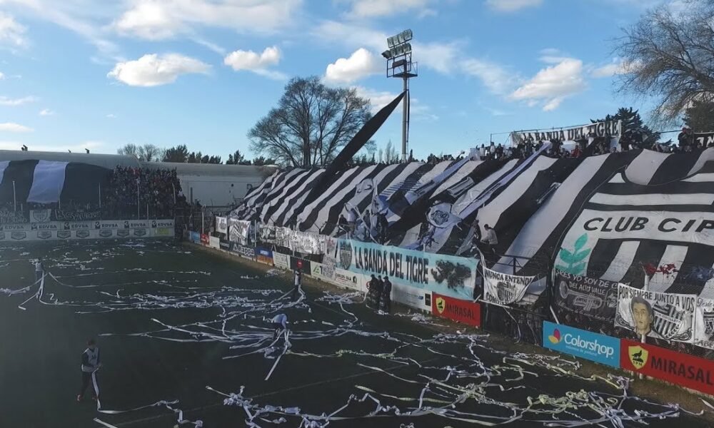 Federal A: Cipolletti – Independiente suspendido por incidentes en las tribunas