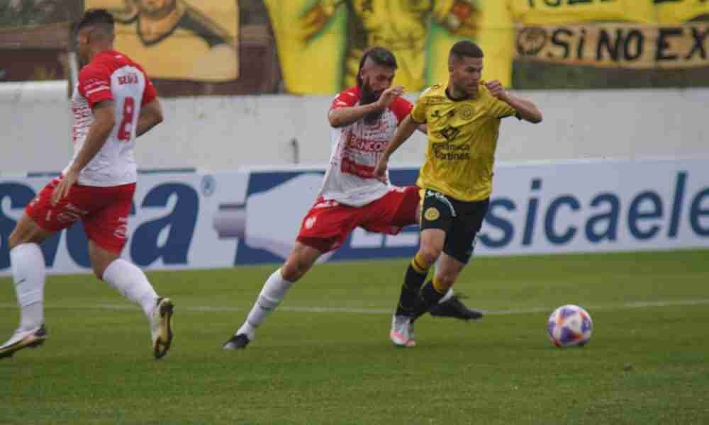 La Gloria no afloja: Instituto goleó a Flandria y pelea por el primer ascenso