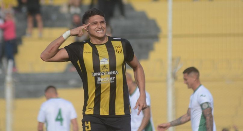 Olimpo derrotó a Camioneros y quedó en la puerta para adjudicarse el primer lugar de la zona