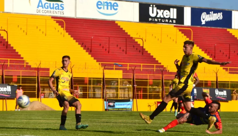 Boca Unidos aplastó a Crucero: Goleada del Aurirrojo para cerrar la temporada