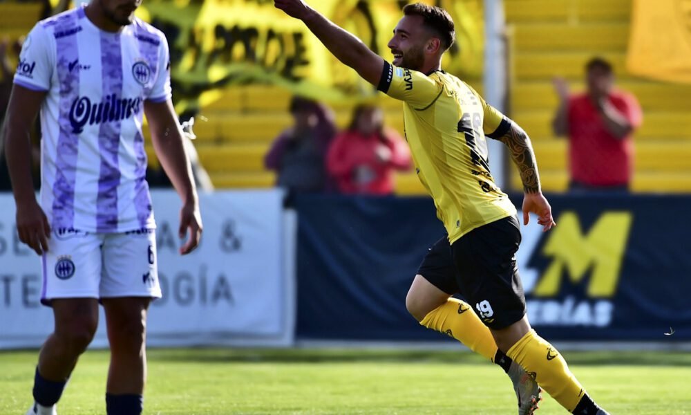 El Aurinegro no se rinde: Deportivo Madryn hundió a Sacachispas y aún sueña con el Reducido