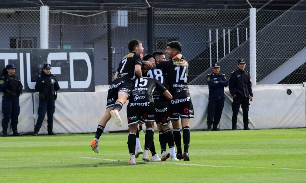 Estudiantes derrotó a All Boys y ambos ya piensan en el Reducido