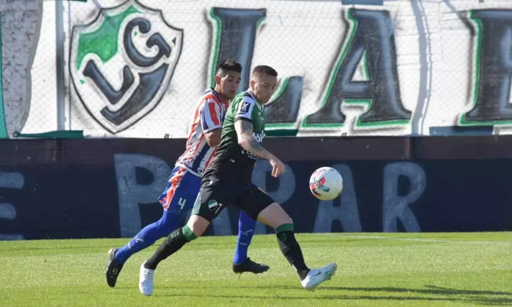 Villa Mitre goleó a Peñarol en el cierre de la primera fase