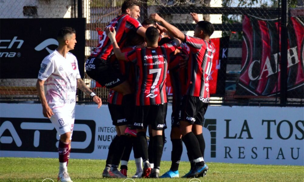 Triunfo vital de Douglas para lograr la clasificación