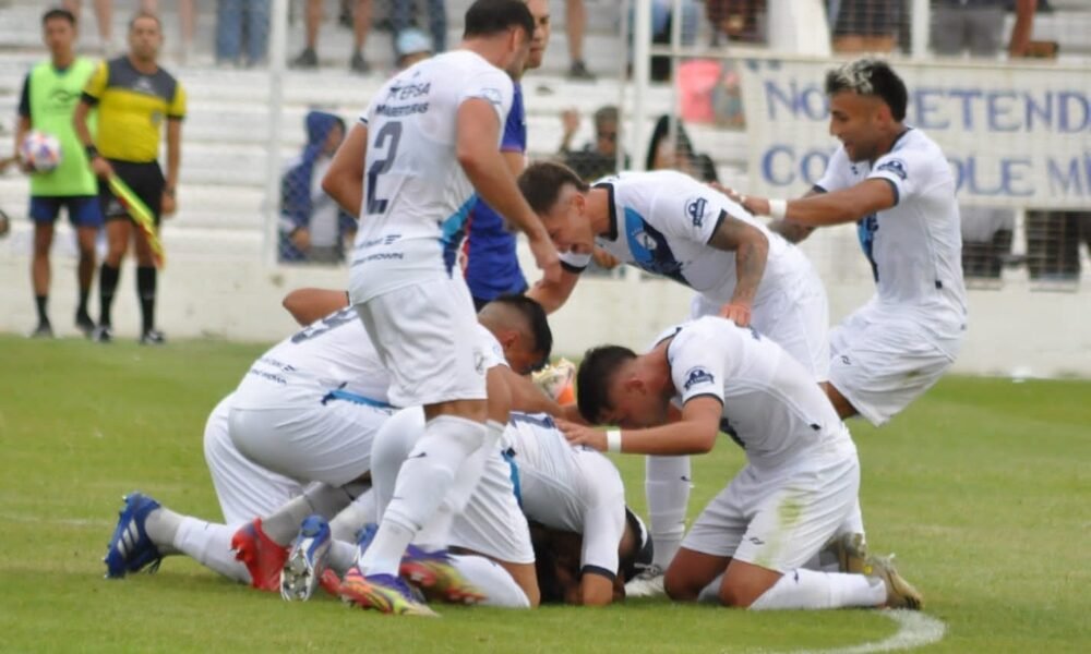 Brown de Puerto Madryn le propinó una goleada a Güemes (SdE) en Chubut