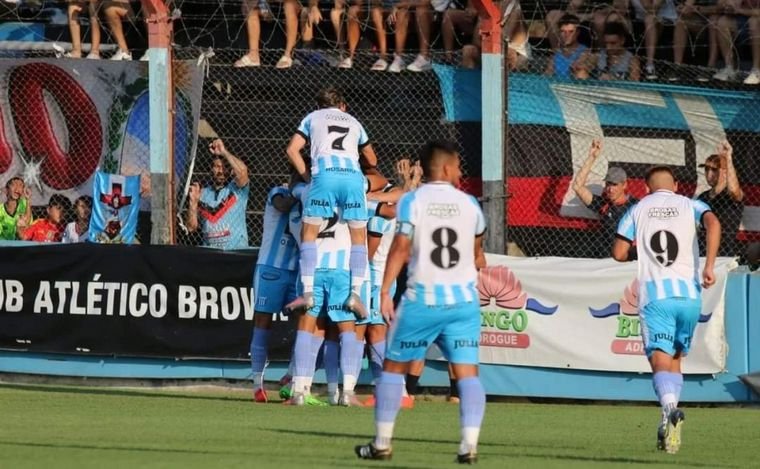 Racing arrancó el campeonato con el pie derecho y obtuvo un triunfazo como visitante
