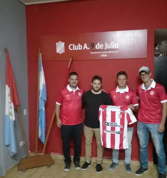 Barbero oficializado como DT de 9 de Julio