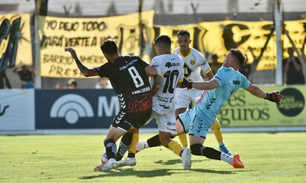 Madryn empató con Chacarita en el Abel Sastre