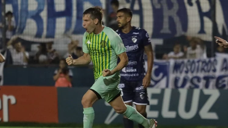 Dura caída de Aldosivi ante Quilmes