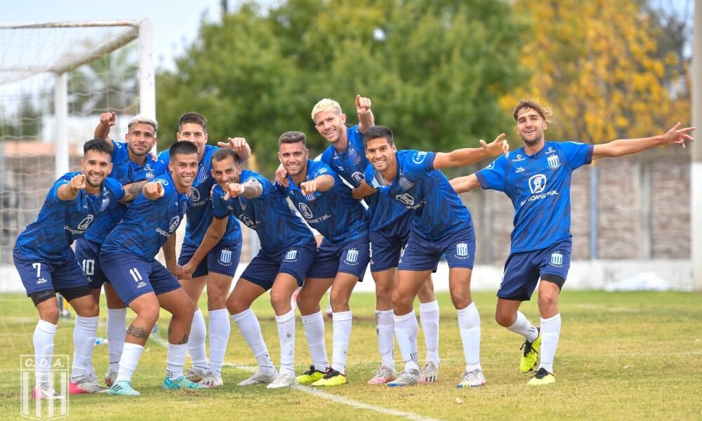 El Raya ganó en La Pampa y llegó a lo más alto
