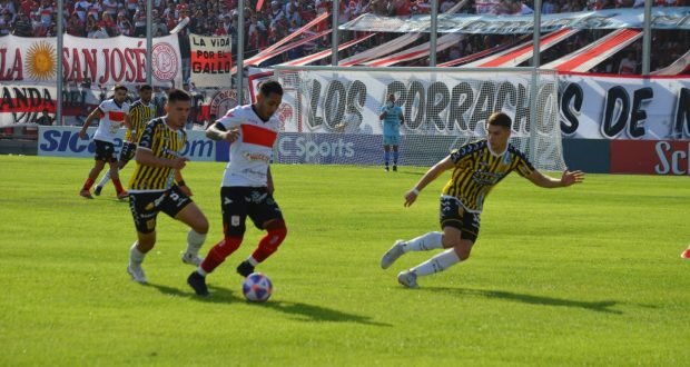 Deportivo Morón y Almirante Brown repartieron puntos en el clásico