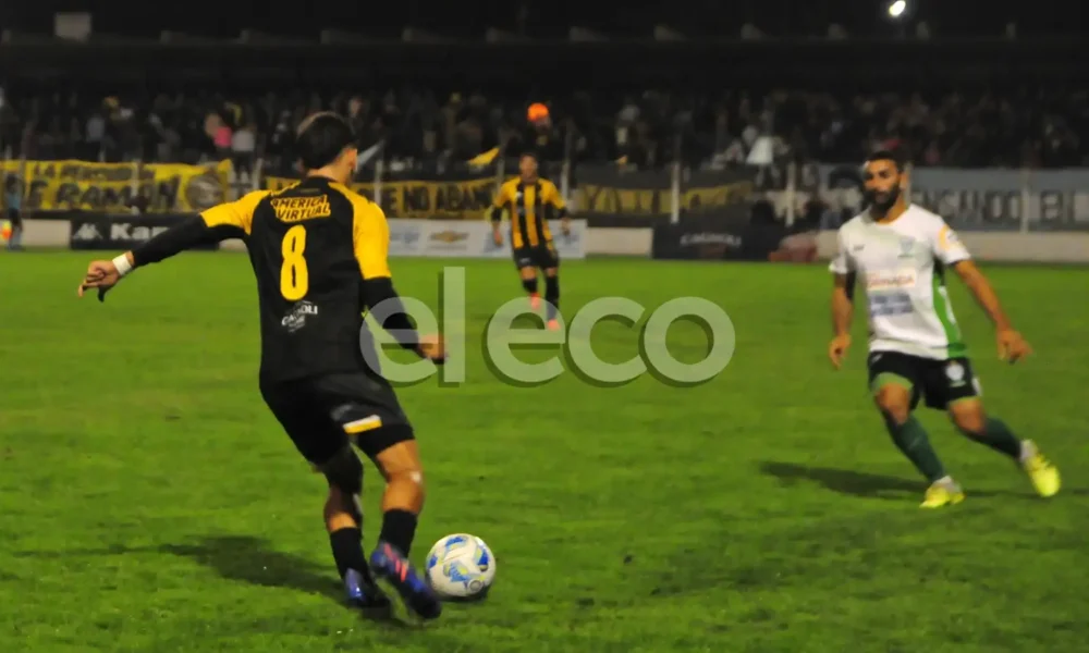 En el debut de Izquierdo como DT, Santamarina empató con Germinal en Tandil