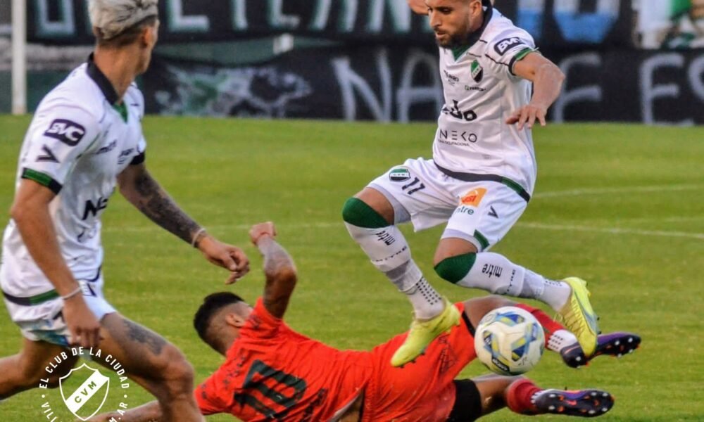 Villa Mitre goleó y se ilusiona con ser el puntero de la zona A