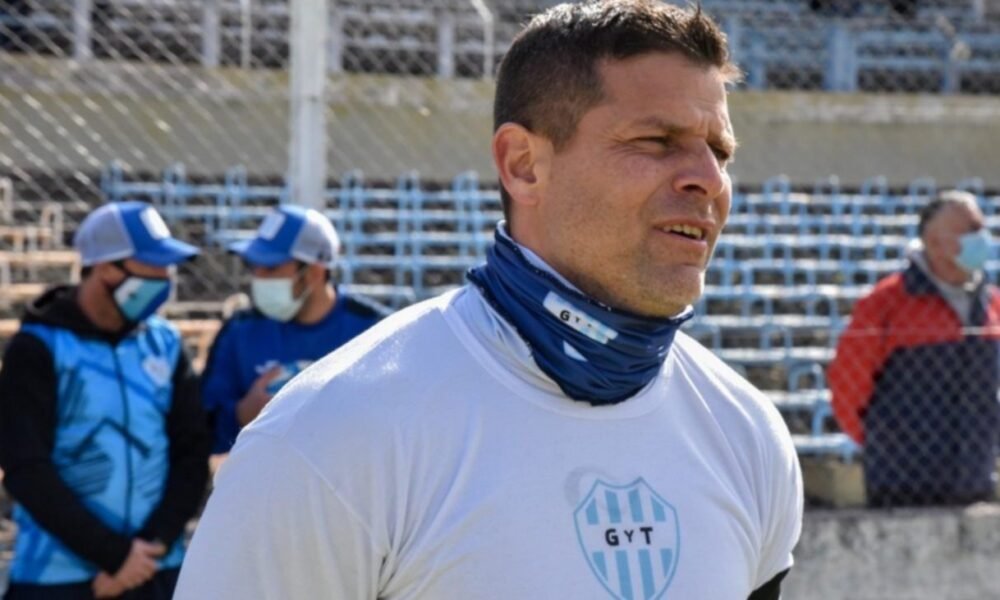 Defensores de Villa Ramallo tiene nuevo director técnico