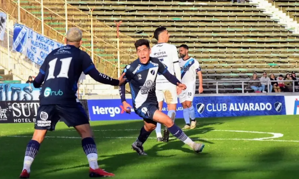 Un Torito contento con Pancho nuevo para festejar ante La Banda: Alvarado estrenó DT, derrotó a Brown y ganó tras cinco fechas