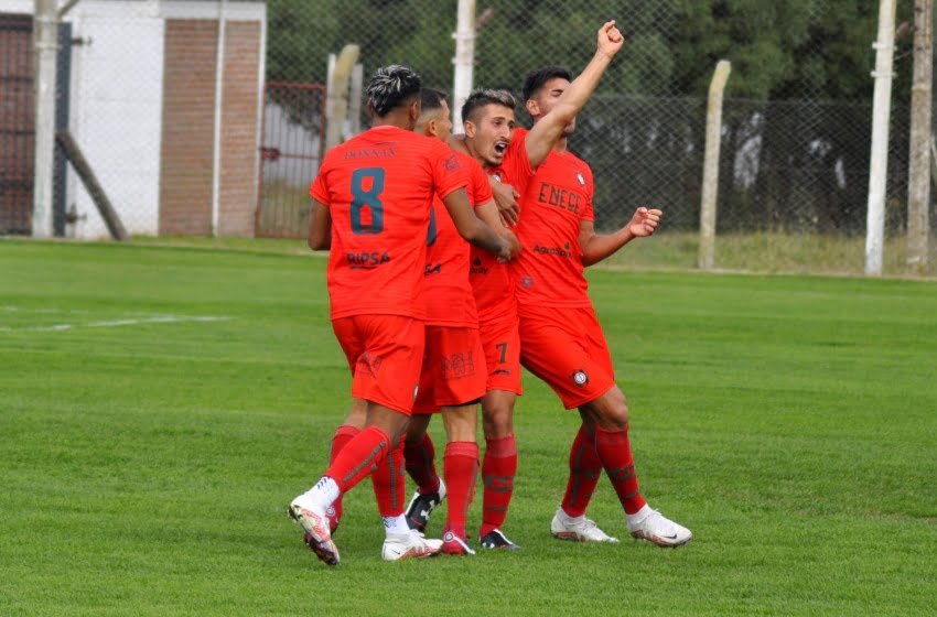 Círculo se quedó con tres puntos de oro frente a Cipolletti