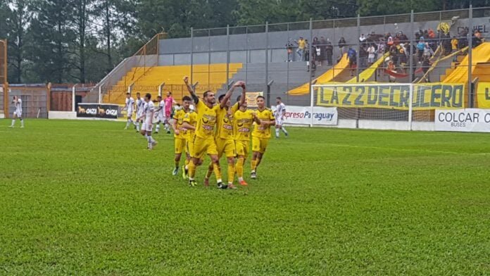 Colectivero contento: En el debut de Carlos Macchi como DT, Crucero del Norte volvió al triunfo ante Juventud Antoniana