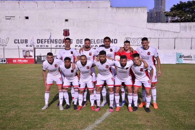 El Dragón venció al León: Estudiantes no pudo con Defensores y sigue afuera del Reducido