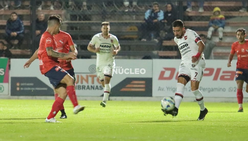 Independiente dio el golpe en Pergamino y venció a Douglas