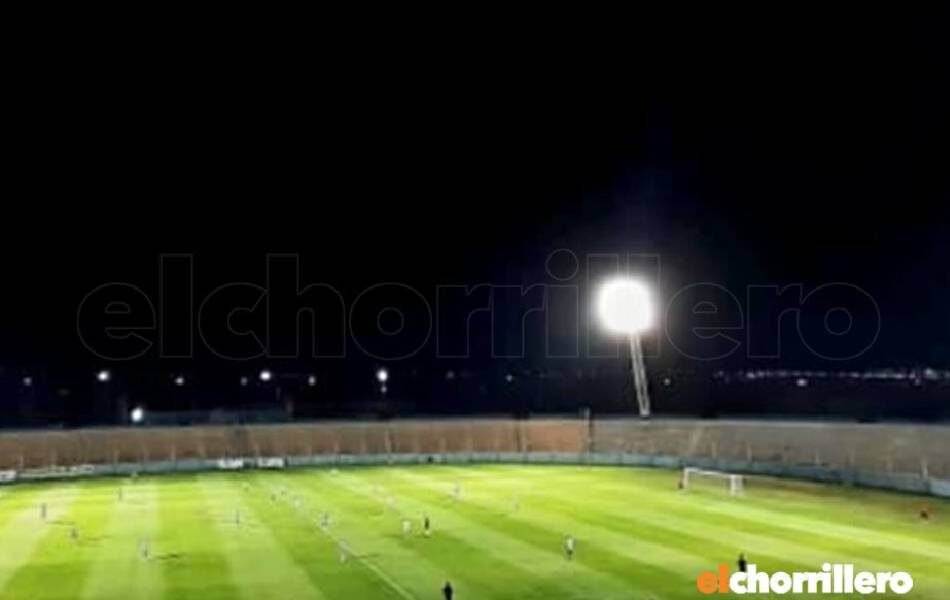 Estudiantes goleó, ganó por primera vez en el Federal A y sumó una importante inyección anímica para jugar el clásico