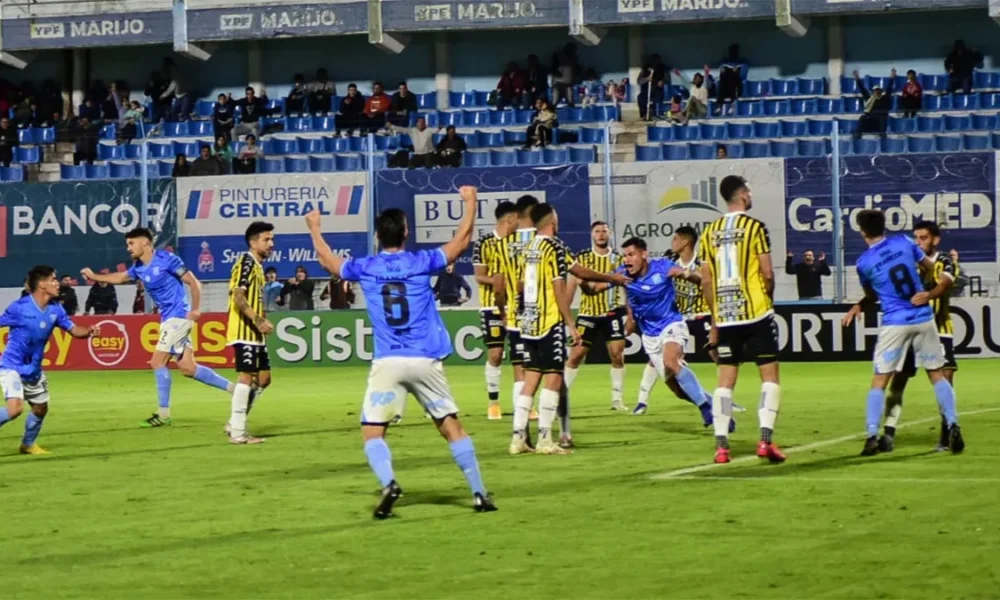El León encontró el rumbo ante la Fragata: Victoria clave de Estudiantes contra Almirante para ganar luego de 5 fechas