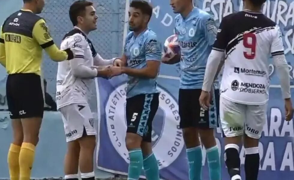 Al Pituco lo perjudicó un pitazo: Gimnasia perdió ante CADU con un polémico penal y desperdició una buena chance para prenderse en la cima