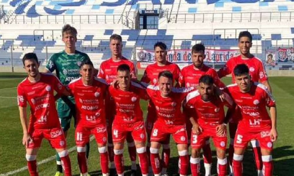 Peñarol ganó de local a Huracán Las Heras un partido clave en la zona baja