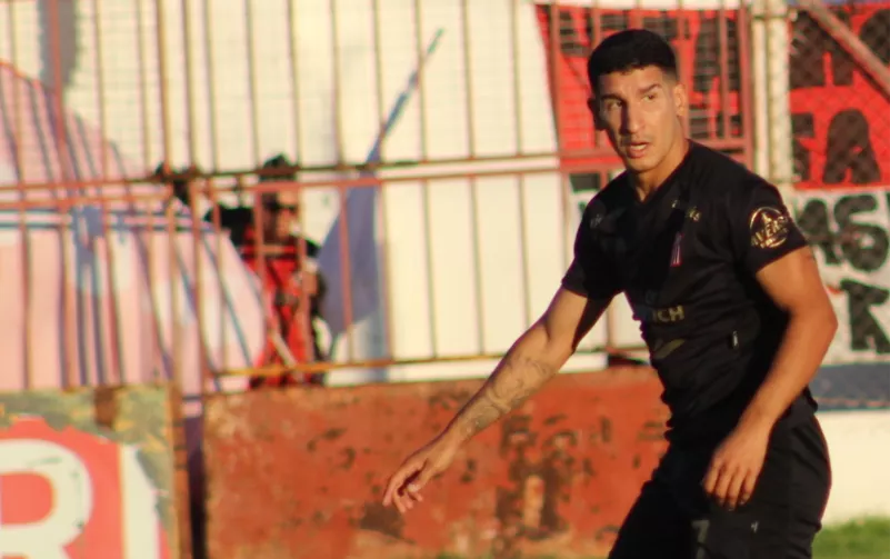 Regreso para el León: Leandro Larrea vuelve a 9 de Julio de Rafaela