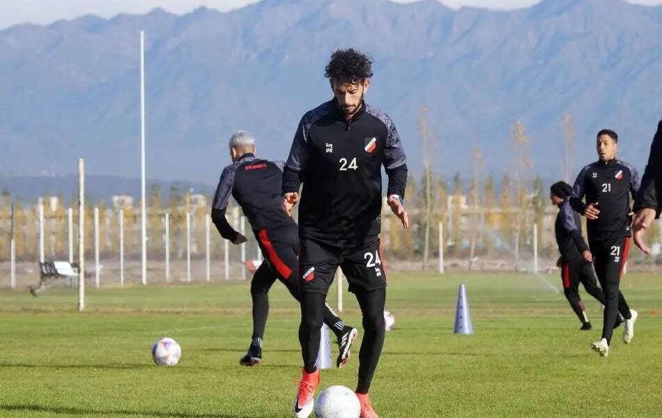 Jerarquía en ofensiva: Marcelo Larrondo es nuevo refuerzo del Deportivo Maipú