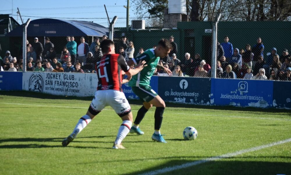 Douglas ganó en San Francisco y le arrebató la punta a Sportivo Belgrano