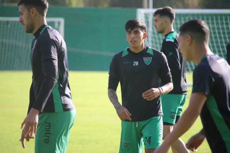 Espejo y Vega refuerzan al Santo sanjuanino