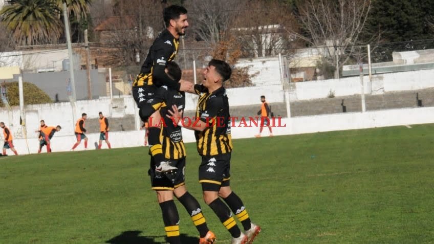 Santamarina venció a Círculo y se prendió en la clasificación