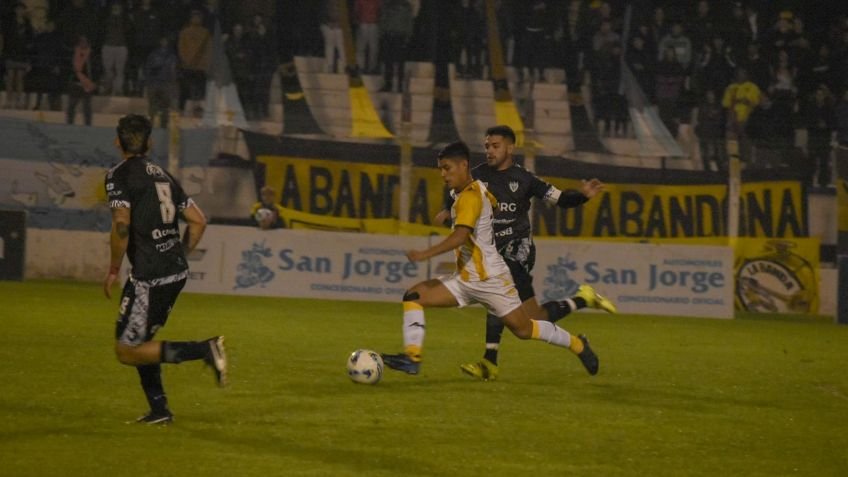 Victoria clave de Santamarina para prenderse arriba