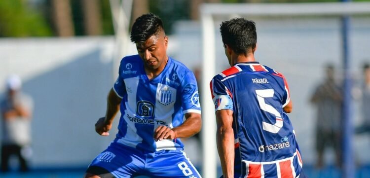 A mano en Monte Maíz: Argentino lo ganaba en el final pero Peñarol rescató un punto en tiempo de descuento