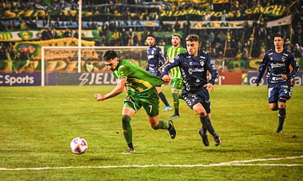 Aldosivi cayó 2-1 ante Quilmes en Mar del Plata