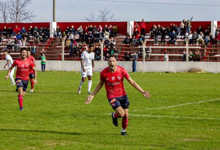 Independiente se afirma y Sportivo no levanta: triunfo del Rojo ante La Verde en Chivilcoy