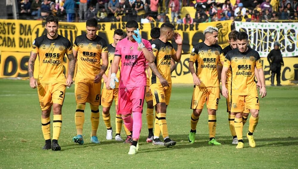 Mitre sufrió su tercera caída al hilo