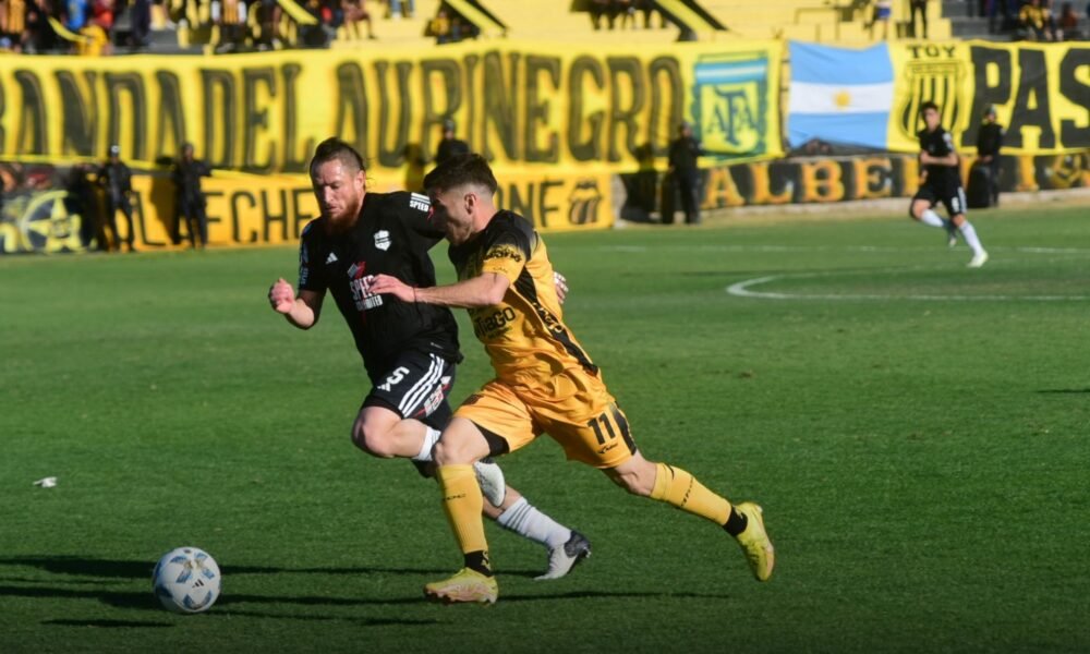 Mitre (SDE) y Riestra no se sacaron ventaja
