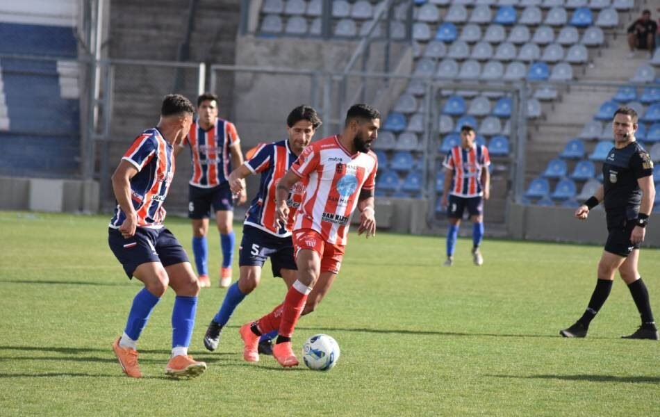 Peñarol le ganó a San Martín un partido clave en su lucha por la permanencia
