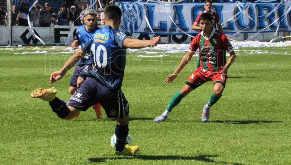 El Linqueño goleó y sigue en carrera por la clasificación