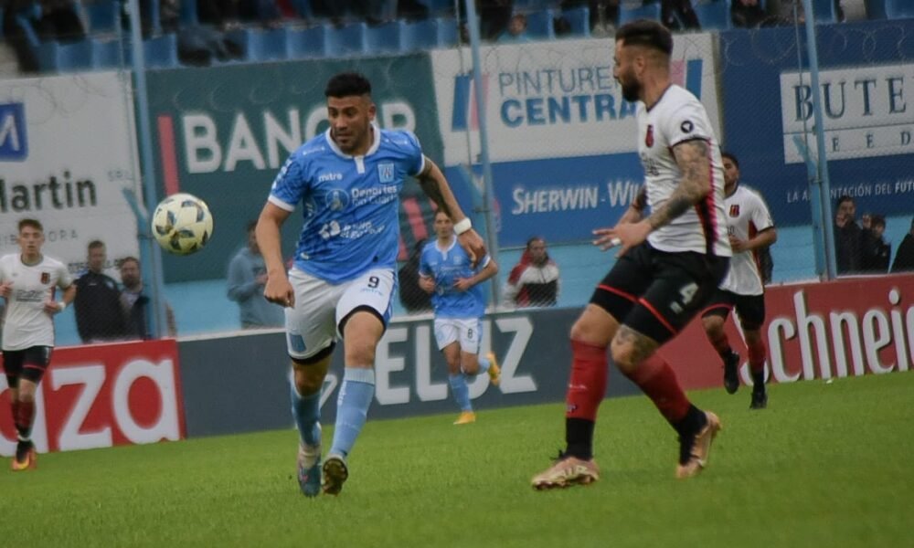 Estudiantes de Río Cuarto derrotó 1-0 a Defensores de Belgrano en el Candini