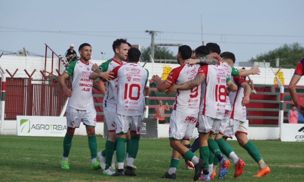 Vale por tres: Sportivo Las Parejas venció a Depro, trepó al podio y aseguró la permanencia