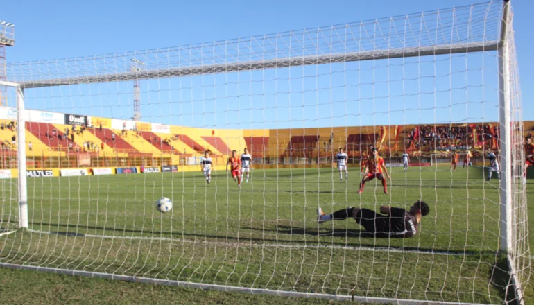 La Ribera está en alza y atraviesa Franjas: Boca Unidos superó a San Martín y trepó hasta el tercer lugar de la tabla