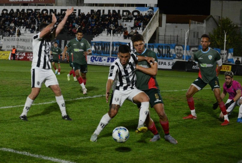 Liniers ganó luego de más de tres meses y se ilusiona con la salvación