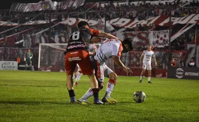 Emotivo empate entre San Martín y Huracán