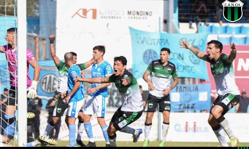 Estudiantes de Río Cuarto cayó 2-1 en casa ante Nueva Chicago previo al Reducido