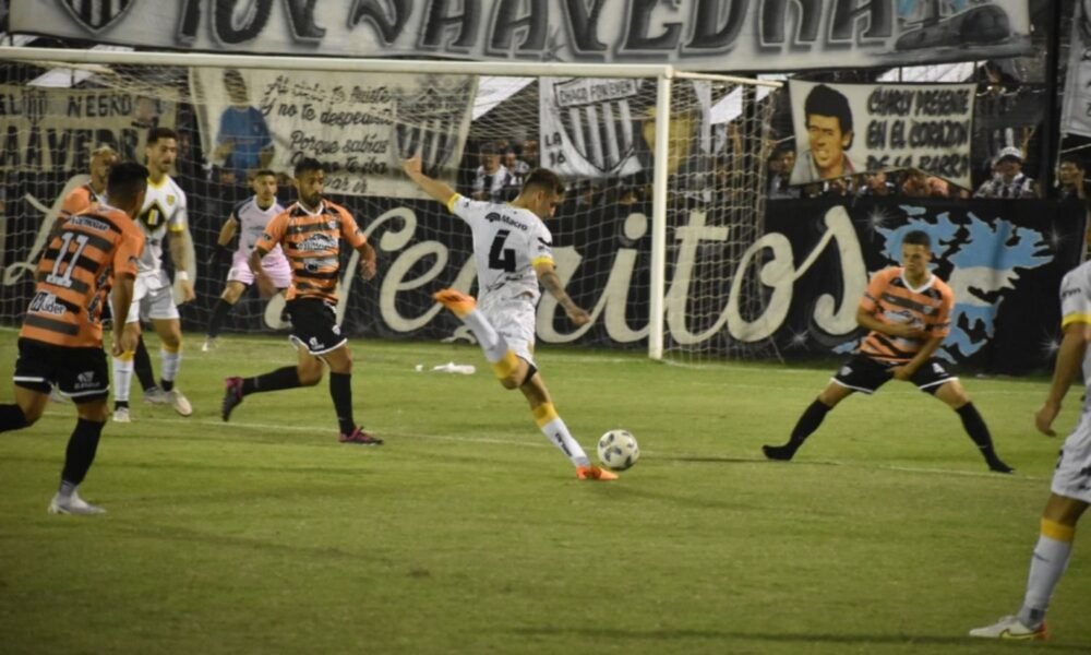 Deportivo Madryn empató con Chaco For Ever y se quedó sin Reducido