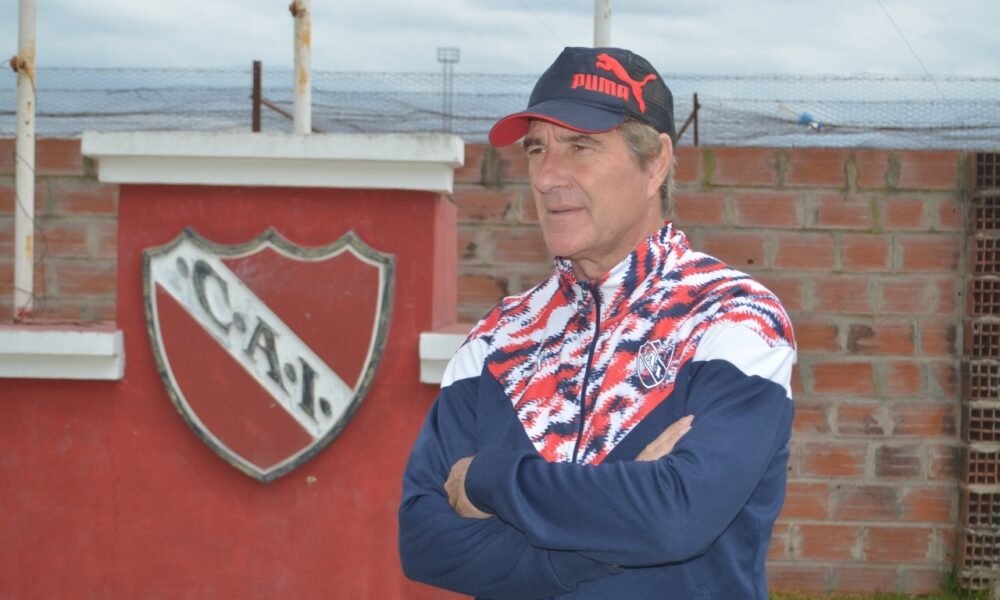 Se va del Rojo: Alberto Salvaggio dejó de ser el entrenador de Independiente de Chivilcoy