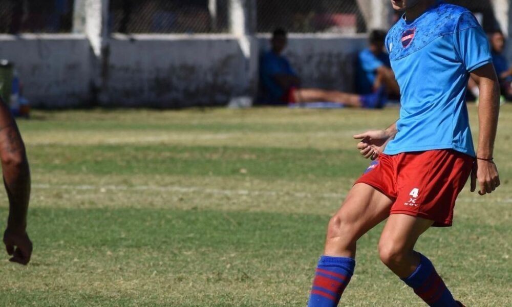 Máximo Pariente, el ex Newell’s que anhela con el ascenso en Sarmiento de Leones